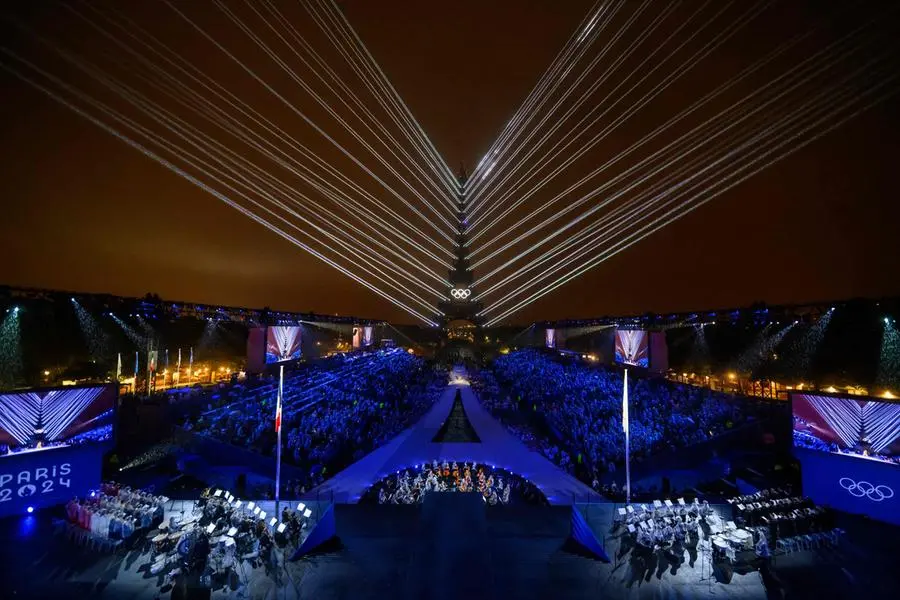 Olimpiadi Parigi 2024, le foto più belle della cerimonia di apertura