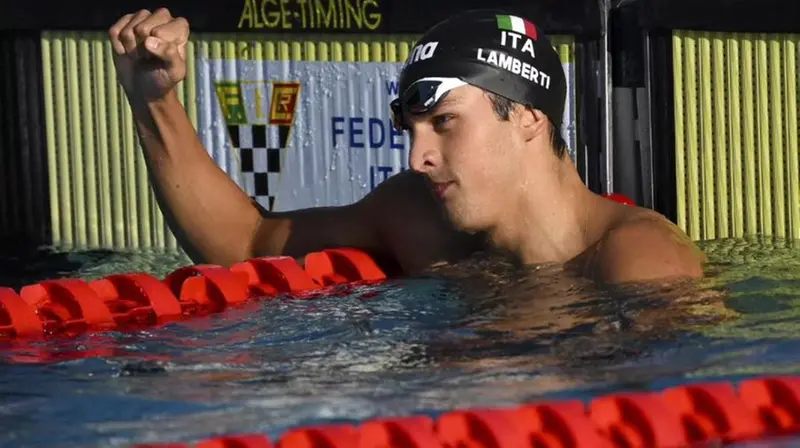 Michele Lamberti è pronto alla gara dei 100 dorso - © www.giornaledibrescia.it
