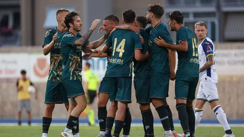 FeralpiSalò, 2-2 in amichevole con l'Hellas Verona