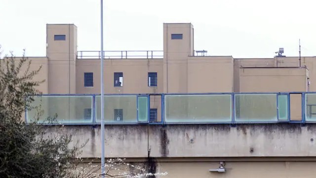 Casa circondariale della Dogaia, polizia in assetto anti sommossa per i disordini avvenuti all’interno del carcere. 9 Marzo 2020 Prato ANSA/CLAUDIO GIOVANNINI
