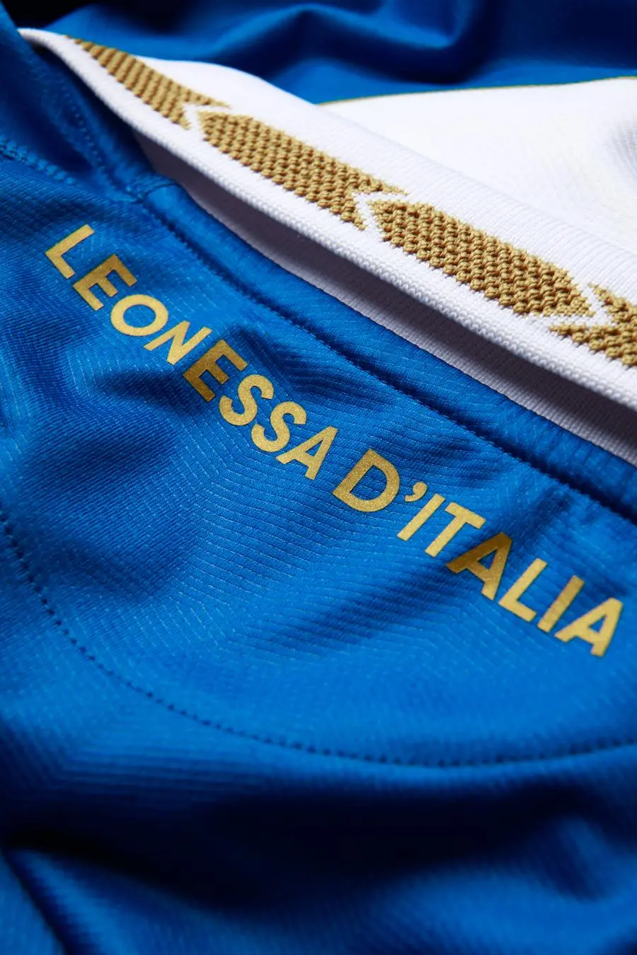 La nuova maglia del Brescia per la stagione 2024/25