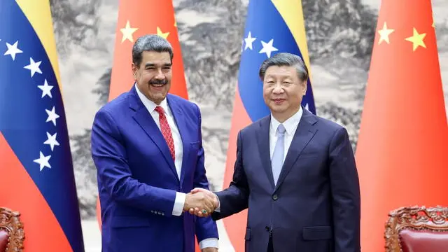 epa10858739 Chinese President Xi Jinping (R) holds talks with his Venezuelan counterpart Nicolas Maduro, who is on a state visit to China, at the Great Hall of the People in Beijing, China, 13 September 2023. EPA/XINHUA / LIU BIN CHINA OUT / UK AND IRELAND OUT / MANDATORY CREDIT EDITORIAL USE ONLY
