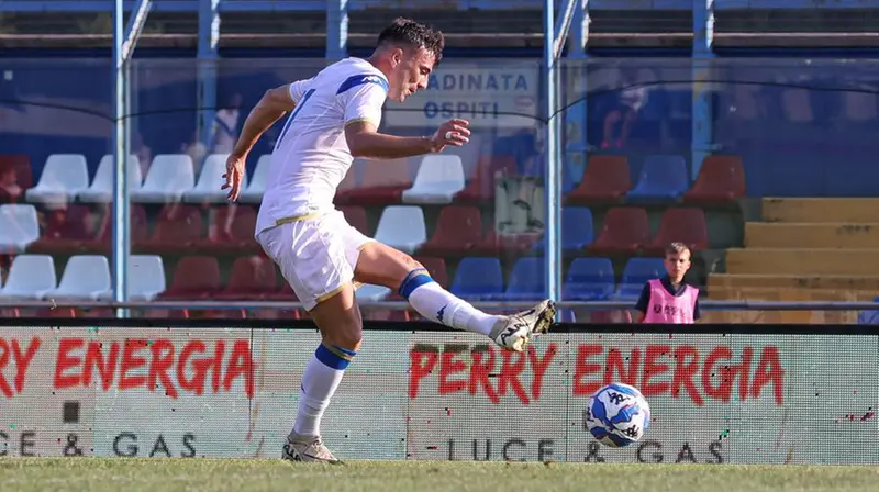 Gabriele Moncini è andato a segno nell'amichevole con il Lumezzane - Foto New Reporter © www.giornaledibrescia.it