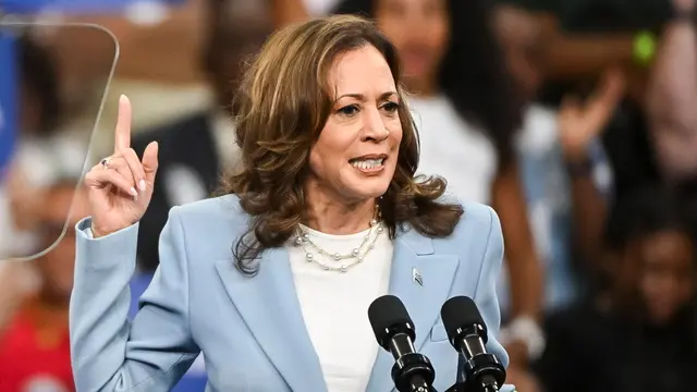 epaselect epa11510609 US Vice President Kamala Harris speaks during a campaign rally at Georgia State Convocation Center in Atlanta, Georgia, USA, 30 July 2024. Vice President Harris is widely expected to become the Democratic presidential nominee after US President Joe Biden dropped out of the race earlier in July. EPA/EDWARD M. PIO RODA