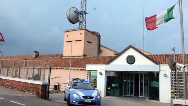 Polizia di Stato di Venezia - Arrestato tunisino membro di una cellula dell'ISIS (FRAME)