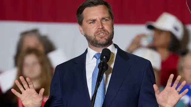 epa11510585 Republican vice presidential nominee Senator JD Vance speaks at an election rally at Liberty High School in Henderson, Nevada, USA, 30 July 2024. Republican vice presidential nominee Senator JD Vance is running as Republican presidential nominee Donald J. Trump's running mate in the 2024 US Presidential election. EPA/ALLISON DINNER