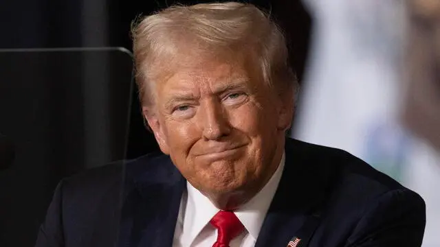 epa11514073 Former US President Donald J. Trump holds a rally at New Holland Arena in Harrisburg, Pennsylvania, USA, 31 July 2024. This is the first Trump rally in Pennsylvania since the assassination attempt that resulted in Trump's injury during a rally on 13 July. EPA/MICHAEL REYNOLDS