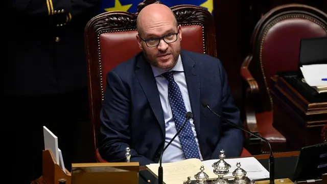 Il presidente della Camera, Lorenzo Fontana, durante il voto finale sul ddl infrastrutture alla Camera dei Deputati, Roma, 30 luglio 2024. ANSA/RICCARDO ANTIMIANI