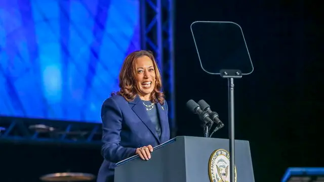 epa11514106 US Vice President Kamala Harris addresses Sigma Gamma Rho Sorority Inc.'s 60th International Biennial Boule at the George R. Brown Convention Center on Houston, Texas, USA, 31 July 2024. Vice President Harris is widely expected to become the Democratic partyâ€™s presidential nominee after US President Joe Biden dropped out of the race earlier this month. EPA/LESLIE PLAZA JOHNSON