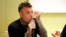 TARANTO - ore 15 - Hotel Merucre, il presidente del Codacons Carlo Rienzi e Fedez si incontrano per sugellare una collaborazione volta a sostenere la comunità di Taranto, ancora colpita dagli effetti devastanti dell'inquinamento industriale dell'ex Ilva FOTORENATOINGENITO/ANSA