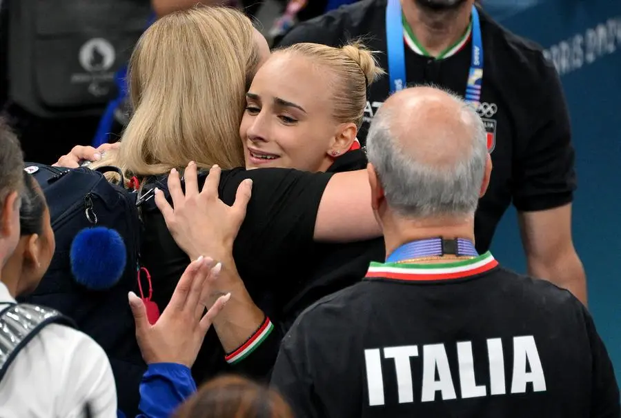 Alice D'Amato oro a Parigi nella trave