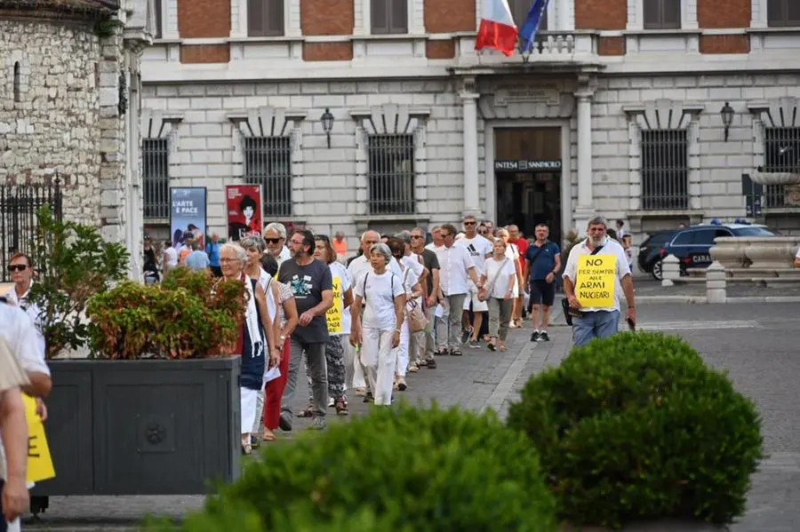 Il corteo pacifista contro le bombe nucleari