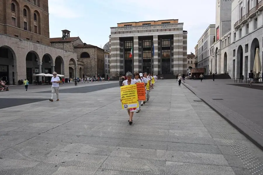 Il corteo pacifista contro le bombe nucleari