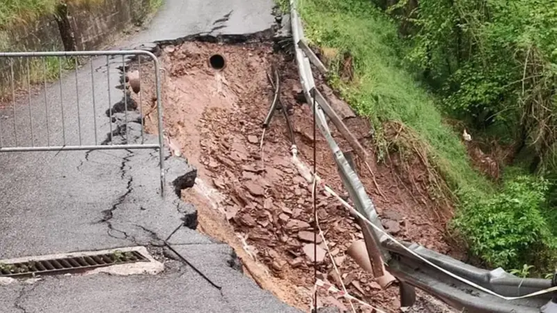 La frana tra Collio e Ivino - © www.giornaledibrescia.it