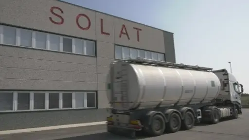 Una cisterna entra alla Solat di Leno © www.giornaledibrescia.it