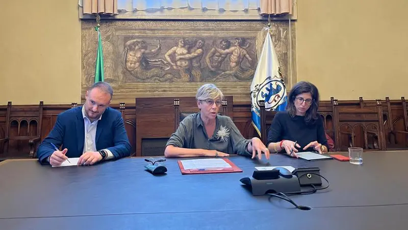 La sindaca ha annunciato le nuove tariffe della raccolta del verde - © www.giornaledibrescia.it