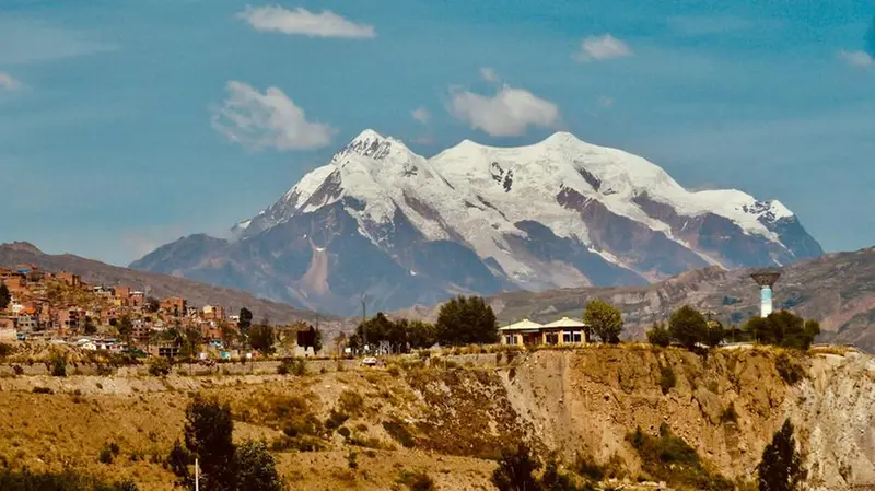 Il monte Illimani, tra i più alti della Bolivia