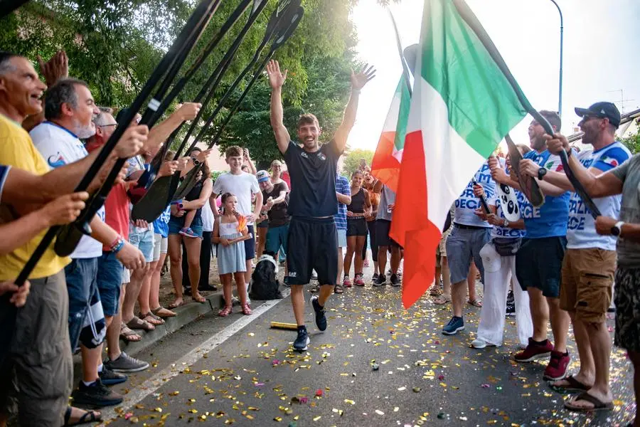 SPORT CANOA RONCADELLE FESTEA A SORPRESA PER GIOVANNI DE GENNARO NELLA FOTO GIOVANNI DE GENNARO 11-08-2024 PIERPAOLO PAPETTI AGENZIA NEWREPORTER