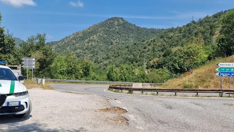 Sicurezza sulle Coste: chiuso il parcheggio sul curvone di Vallio