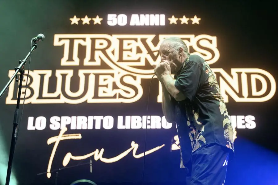 La Treves Blues Band e Lou Marini alla Festa di Radio Onda d'Urto