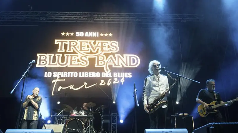 La Treves Blues Band e Lou Marini alla Festa di Radio Onda d'Urto