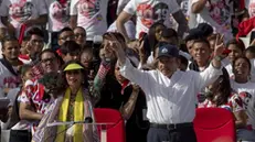 epa07728346 Nicaraguan President Daniel Ortega (C) and Vice President Rosario Murillo participate in the commemoration of the 40th anniversary of the Popular Sandinist Revolution, at Faith Square, in Managua, Nicaragua, 19 July 2019. EPA/Jorge Torres