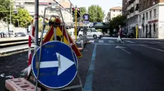 Lavori stradali in corso via Ostiense Piramide, Roma, 10 agosto 2019. ANSA/ANGELO CARCONI