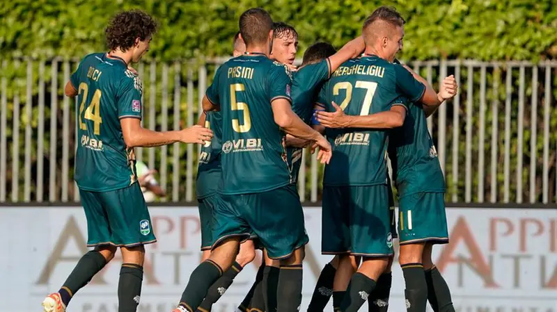 La FeralpiSalò esordirà dopodomani con il Novara - Foto New Reporter Perteghella © www.giornaledibrescia.it