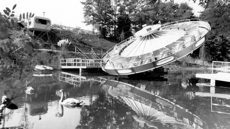 Nel 1976 a Gardaland c'era già la prima ballerina, Ufo - Foto © Gardaland