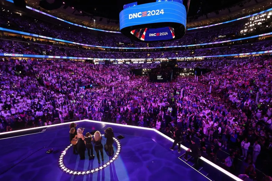 Kamala Harris alla convention del Partito democratico a Chicago