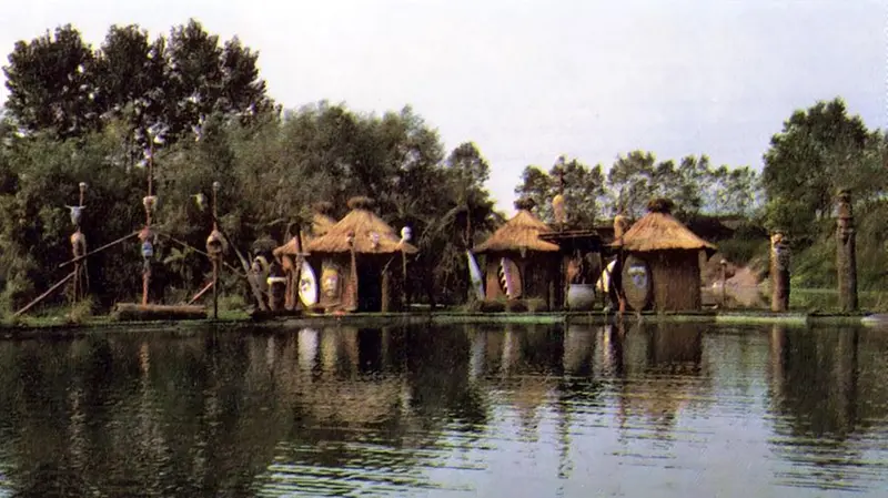 Una delle isole che si vedevano dai battelli - © Collezione Marco Bressan