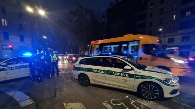 Ciclista investito e ucciso nella notte a Milano