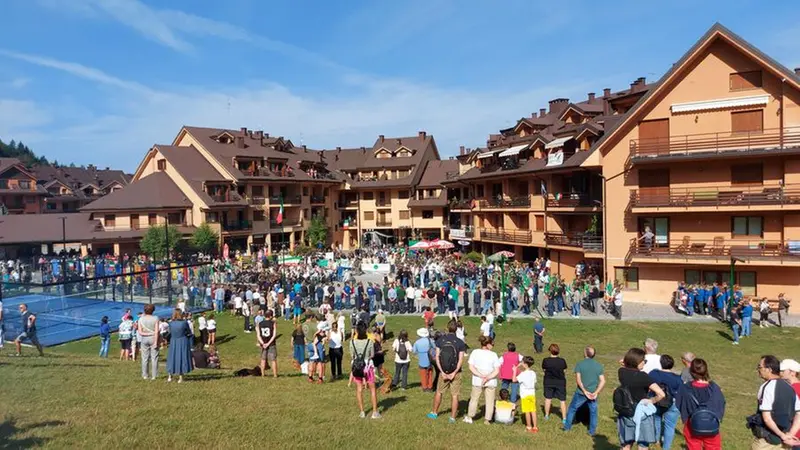 Molti tra turisti e residenti hanno seguito con emozione la tre giorni a Montecampione - © www.giornaledibrescia.it