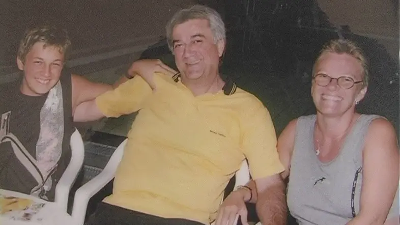 La famiglia assassinata. Angelo Cottarelli tra il figlio Luca e la compagna Marzenna