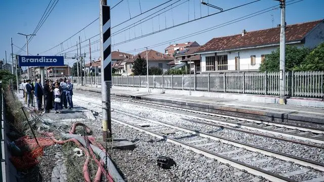 Il sopralluogo di Chiara Gribaudo e commissione parlamentare sicurezza sul lavoro alla stazione di Brandizzo luogo della strage ferroviaria. Torino 07 settembre 2023 ANSA/TINO ROMANO