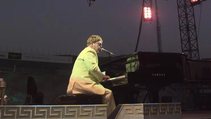 Sir Elton John a Brescia nel 2000 - Foto New Reporter Favretto © www.giornaledibrescia.it