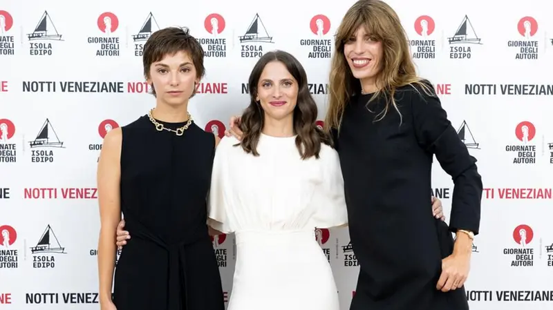 Maria Chiara Arrighini con la regista e Carolina Pavone e Lou Dillon - Foto di Moris Puccio e Giulia Barini © www.giornatedegliautori.com