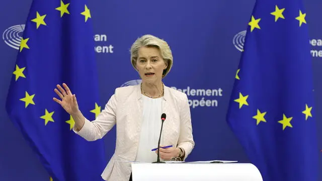 epa11485439 Ursula von der Leyen speaks during a press conference after being re-elected as European Commission President during a plenary session of the European Parliament in Strasbourg, France, 18 July 2024. MEPs re-elected Von der Leyen as European Commission President for the next five years. EPA/RONALD WITTEK