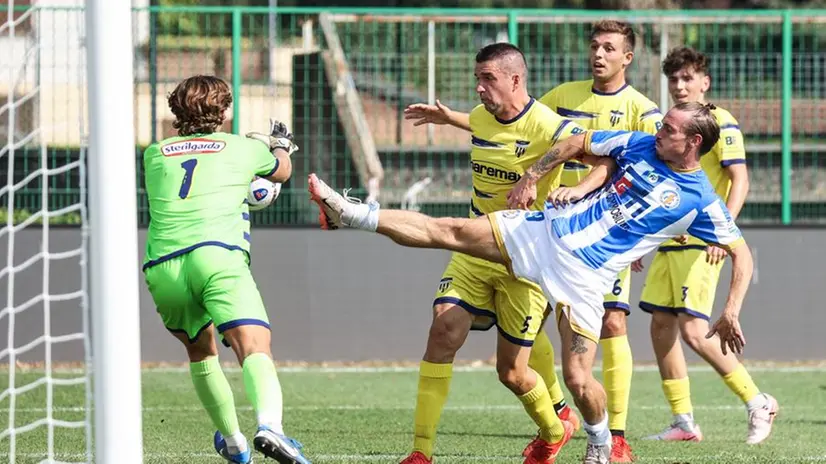 SPORT CALCIO SERIE D COPPA ITALIA PRO PALAZZOLO - CILIVERGHE NELLA FOTO OCCASIONE TREMOLADA 01-09-2024 Comincini@newreporter
