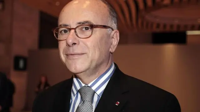 epa07384274 Former French Prime Minister Bernard Cazeneuve arrives for the 34th annual dinner of the Representative Council of Jewish Institutions of France (CRIF - Conseil Representatif des Institutions juives de France) in Paris, France, 20 February 2019. EPA/LUDOVIC MARIN / POOL MAXPPP OUT