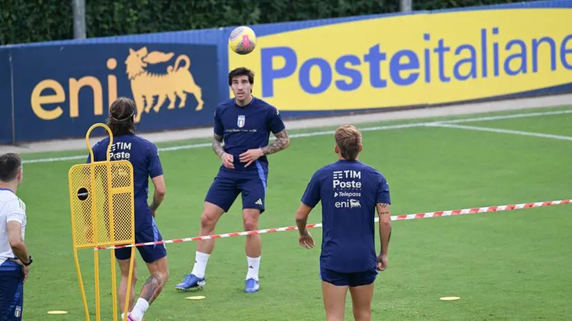 Sandro Tonali rientrato in Nazionale al primo allenamento a Coverciano, 2 settembre 2024 - Foto Ansa © www.giornaledibrescia.it