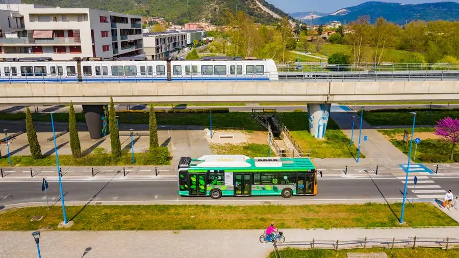Autobus e metro in città © www.giornaledibrescia.it