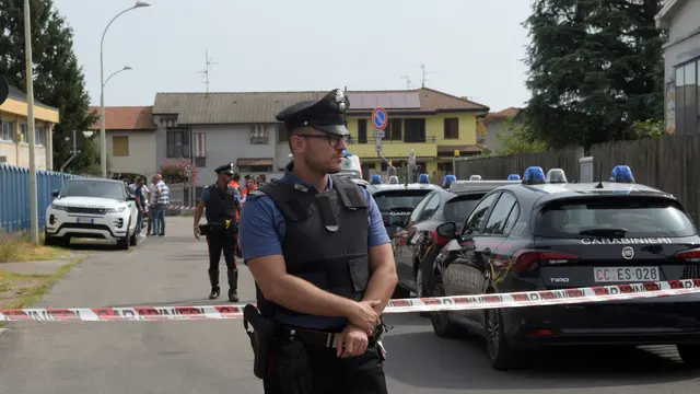 Carabinieri sul luogo dove Andrea Beretta ultras Inter ha ucciso con un coltello Antonio Bellocco che gli ha sparato con una pistola davanti ad una palestra n via Besozzi a Cernusco sul Naviglio. 04 Settembre 2024. ANSA/ANDREA CANALI