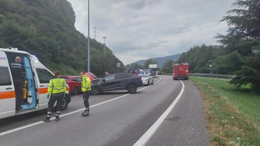 Doppio incidente sulla 45 bis