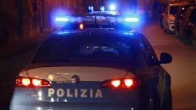 Una volante della polizia