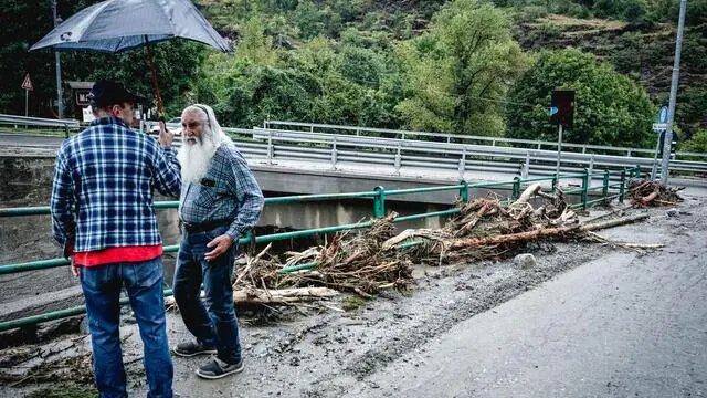 Nubifragi in Piemonte, rii esondati e un torrente al limite nella frazione di Mattie in Val di Susa. Torino 05 settembre 2024 ANSA/TINO ROMANO