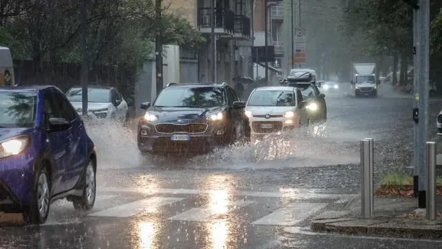 Violenti temporali in città la mattina di giovedì 5 Settembre, Milano 5 Settembre 2024 ANSA/MATTEO CORNER