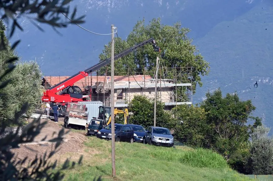 TREMOSINE INFORTUNIO MORTALE CANTIERE EDILE VIA DEL PORTO  REDAZIONE PROVINCIA 07-09-2024 GABRIELE STRADA NEW EDEN GROUP 