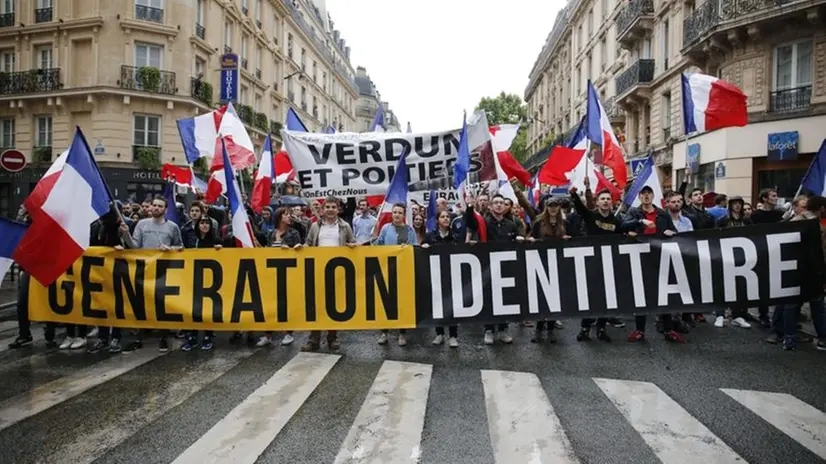 Génération Identitaire è il gruppo di estrema destra francese sciolto per decreto nel 2021 dal Consiglio dei ministri