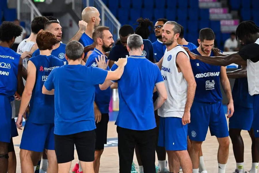 Basket. primo allenamento a porte aperte per la Germani